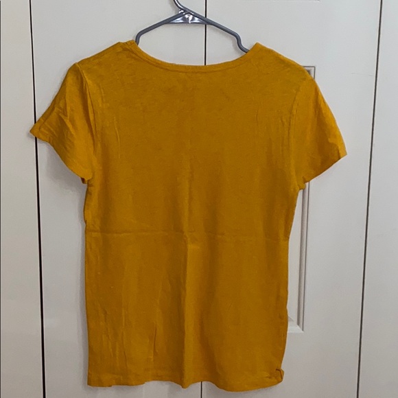 Basic yellow tee - Picture 3 of 3